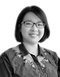 Ms. Hong Wang (Laura)